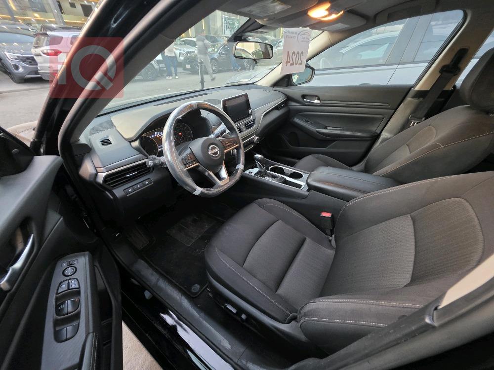 https://cdn.iqcars.ioscaled_1000063507_out.jpg